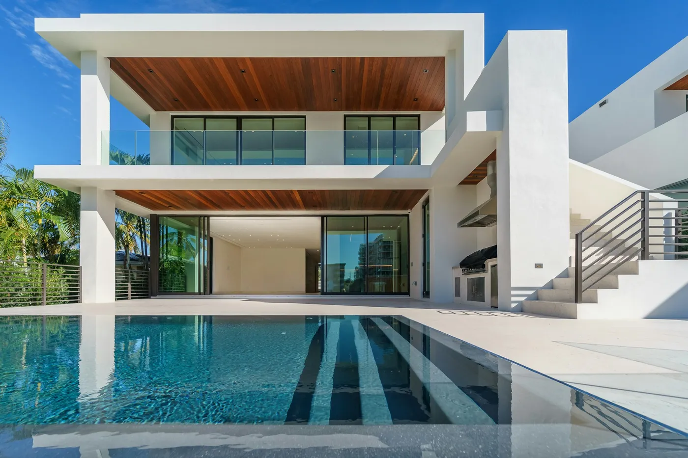 Compound villa in the Diplomatic Quarter (1)